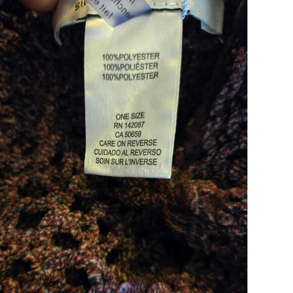 Simply Noelle Burgundy Crochet Poncho NWT  One Size - Picture 8 of 9